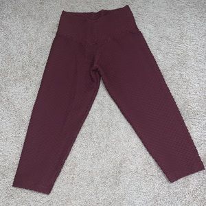 Booty by Brabants Cropped Leggings (Merlot)